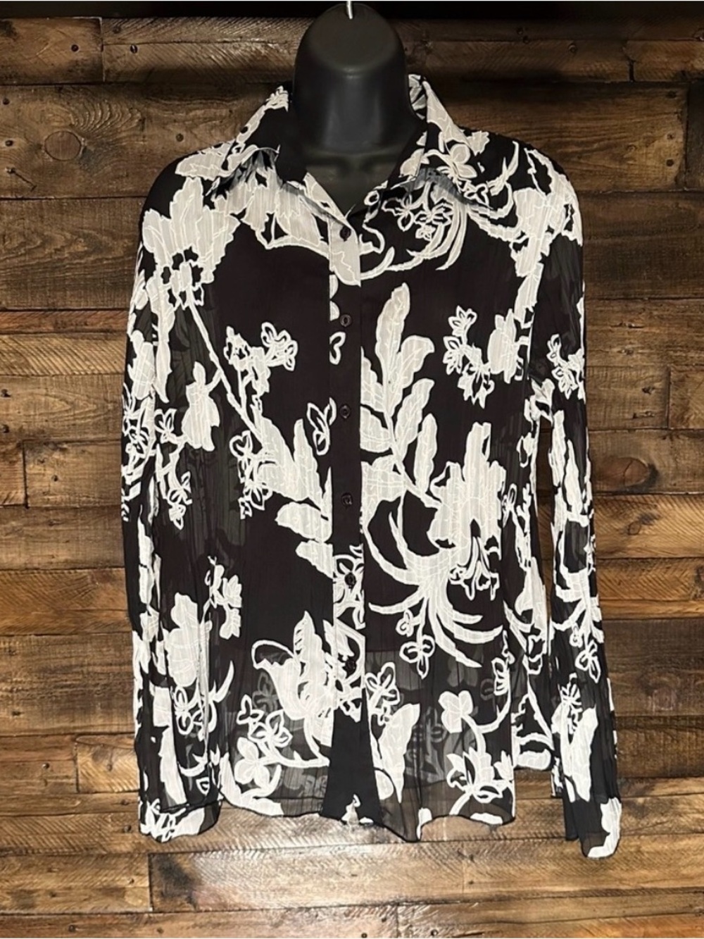 Cathaya Elegant Black and White Floral Crinkle Blouse